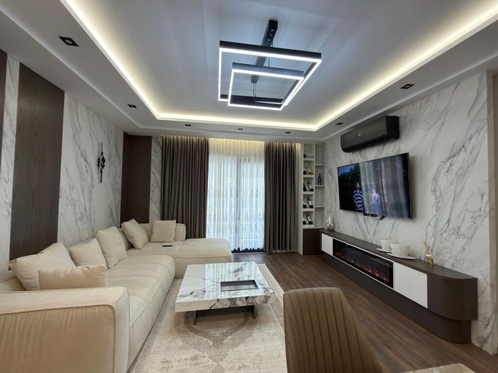 Shitet Luks apartament 2+1 Lungomare Vlore