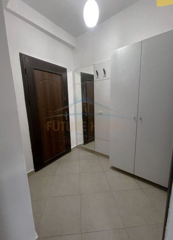 In vendita, Appartamento 1+1, Unaza e Re, Tirana
