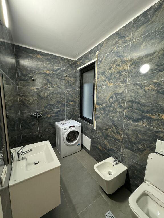 Apartament 1+1 me qira + Parking ne Don Bosko!