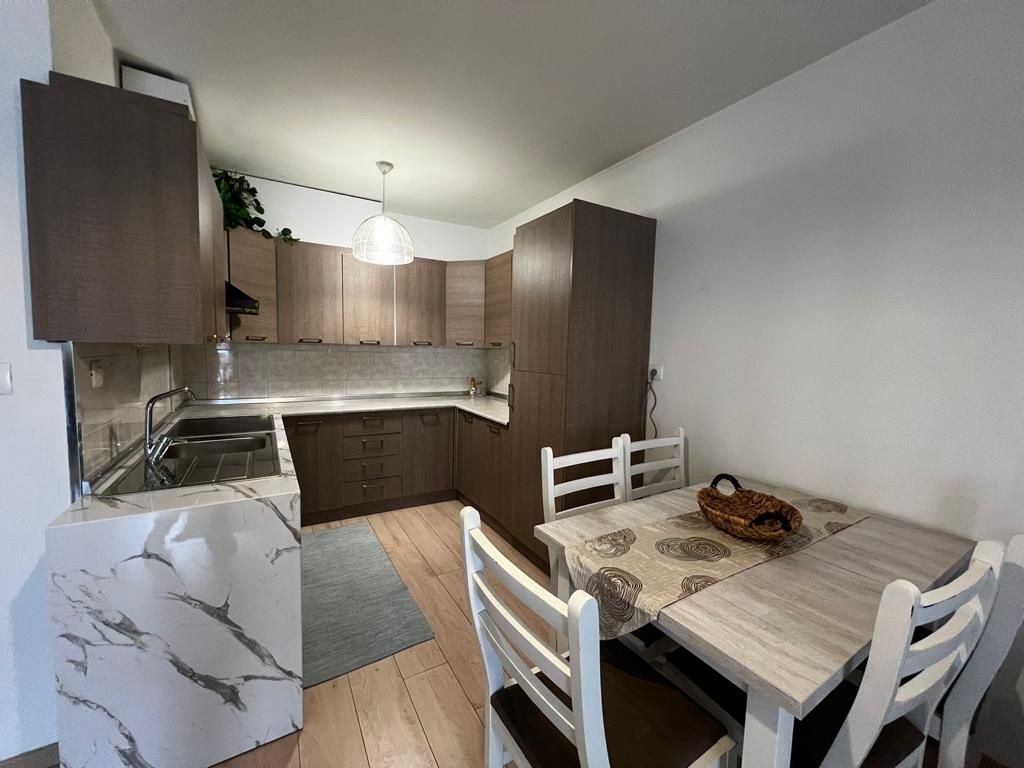 APPARTAMENTO 2+!, PARCO COMUNE DI PARIGI