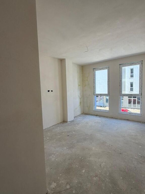 Shitet apartament 2+1 tek Univers City!