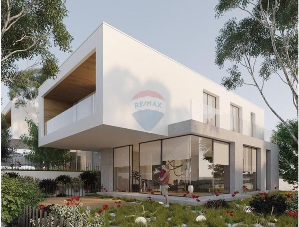 FARKE, BLIN RESIDENCE, VILE NE SHITJE