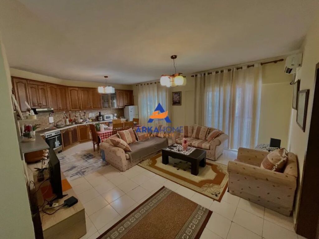 APPARTAMENTO IN AFFITTO 2+1 "PRESSO IL MUNICIPIO DI PARIGI, VICINO AL KRISTAL CENTER" 800 EURO