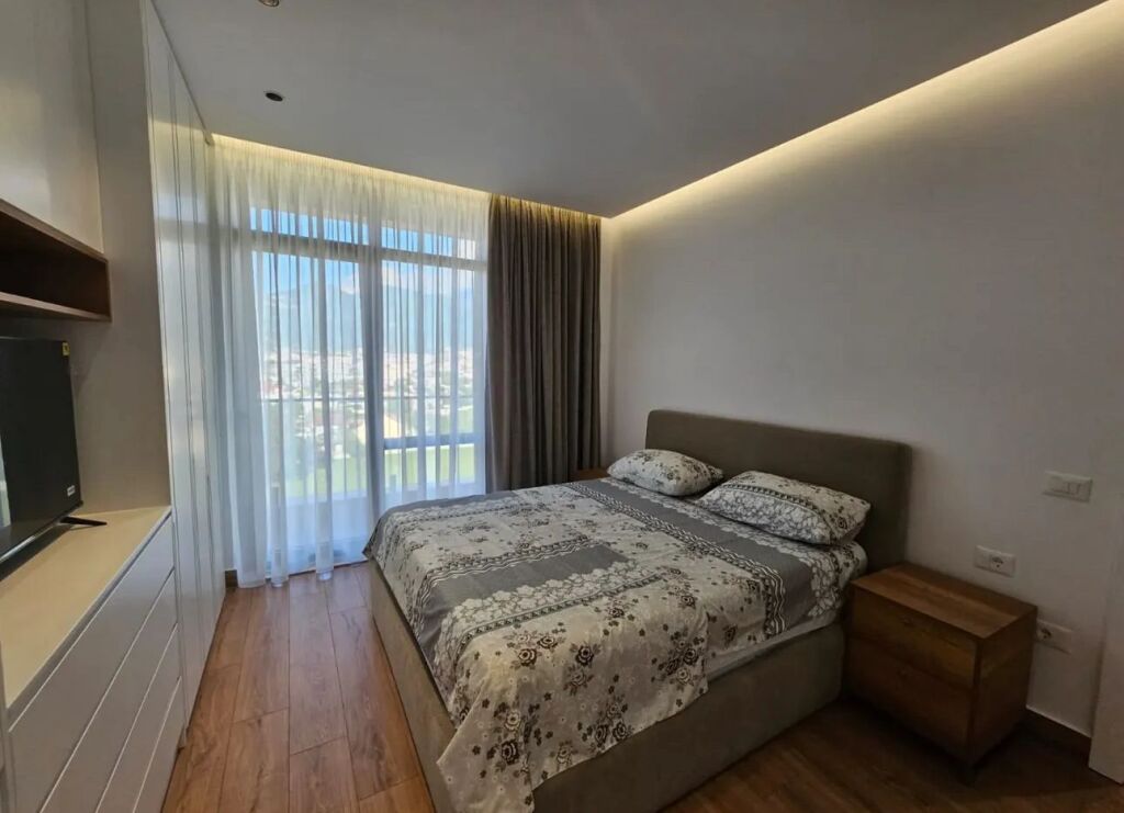 🏡 Jepet me qira apartament 1+1 – 💶  650€/muaj 📍 Bulevardi i Ri, Tiranë