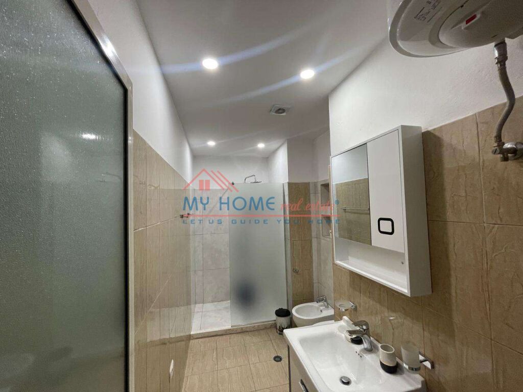 Apartament 1+1 me Qira ne Qender Tirane
