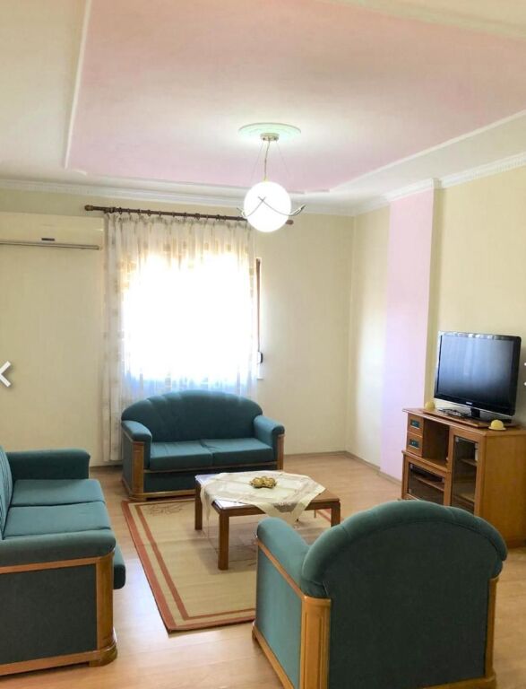 Qera | Apartament 2 + 1 | Rruga Jordan Misja | 400 €/muaj
