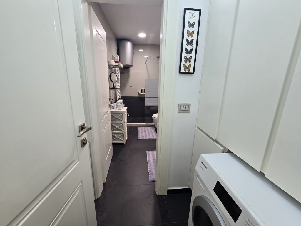 Apartament 2+1+2+Balkone+Post Parkimi me Qira Te Vila Gold