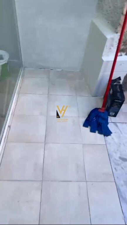 SHITET DYQAN 24 M2 TE RRUGA E BARRIKADAVE 165.000 EURO