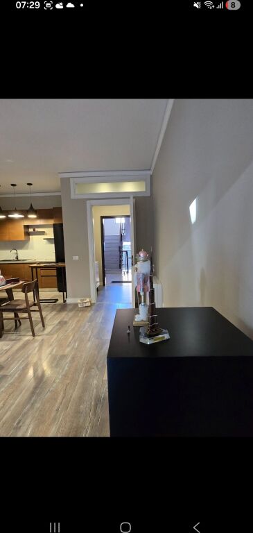 Jepet apartament me qera 1+1 rruga e Kavajes