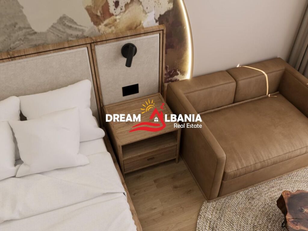 Shitet ose jepet me Qera Hotel 4 katesh në Potam, Himarë (ID 4151185)