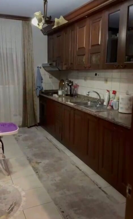 Shitet Apartament 3+1+2 📍Ndodhet ne Laprake, blloku "GINTASH"