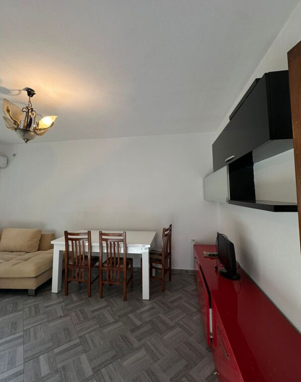 Apartment 1+1 for sale on Irfan Tomini Street!