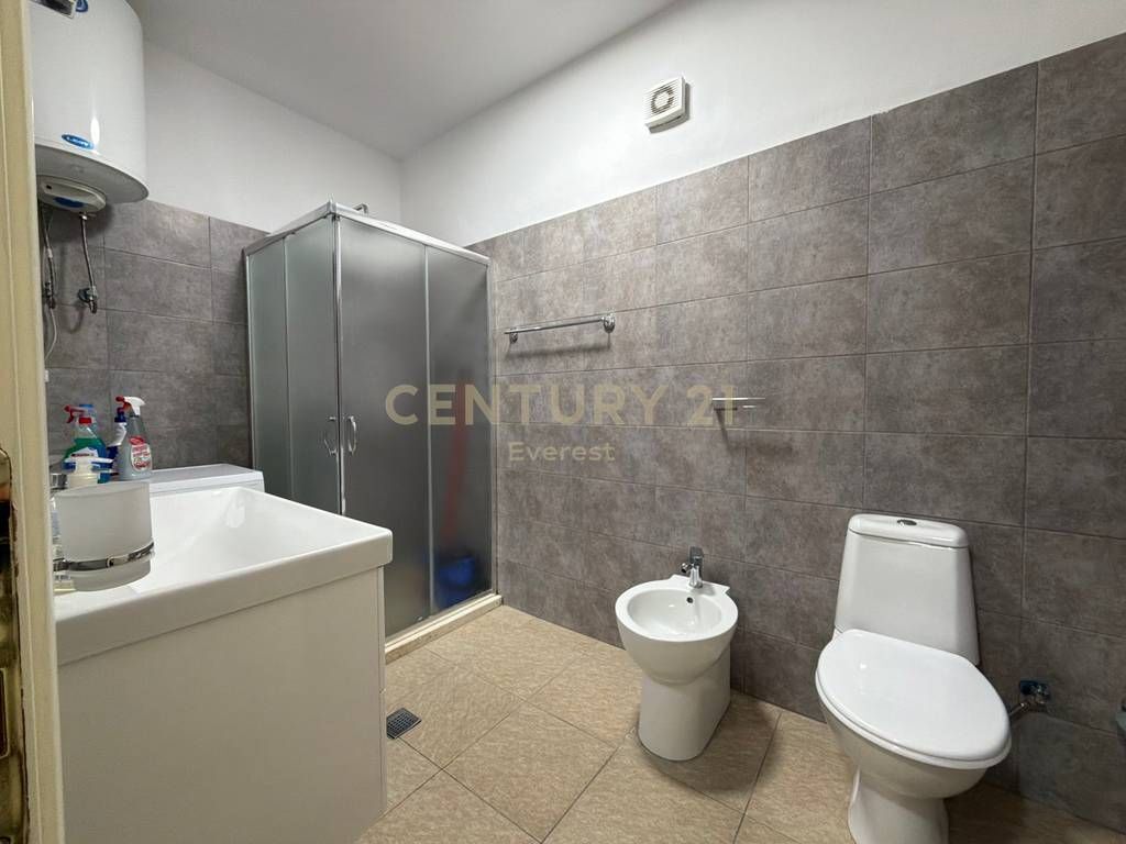 BULEVARDI ZOGU I PARE, WE RENT 1+1 APARTMENT FOR RENT!