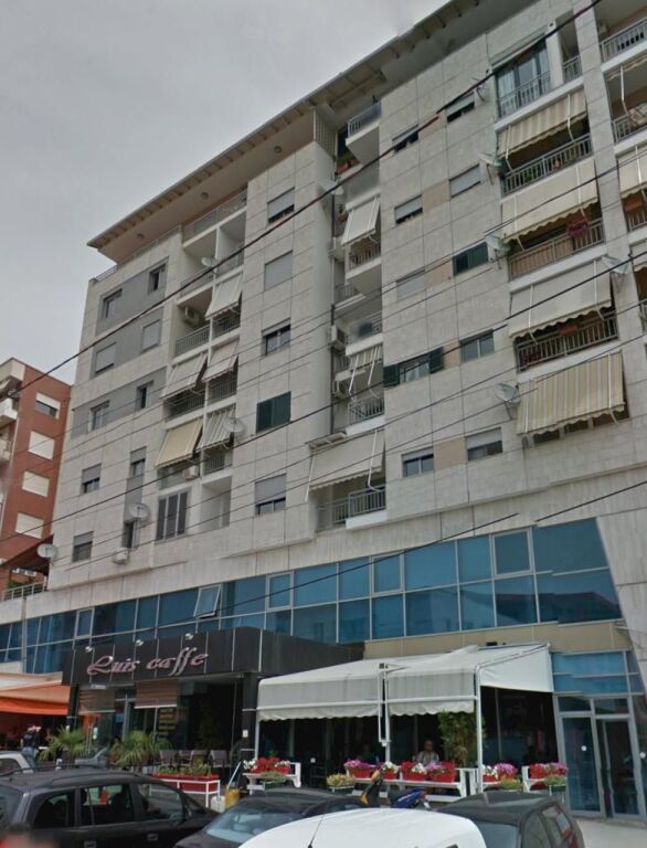 Shitje | Ambjent Biznesi | Bulevardi Zhan d’Ark | 315000 €