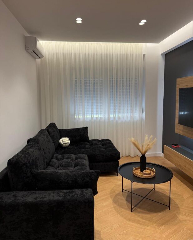 Affitto | Apartament 1 + 1 | Liqeni Artificial | 850 €/mese