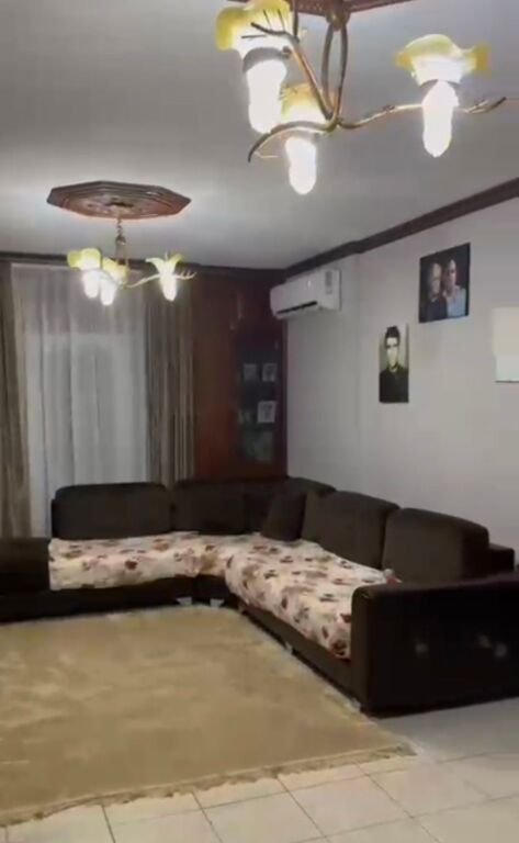 Shitet Apartament 3+1+2 📍Ndodhet ne Laprake, blloku "GINTASH"