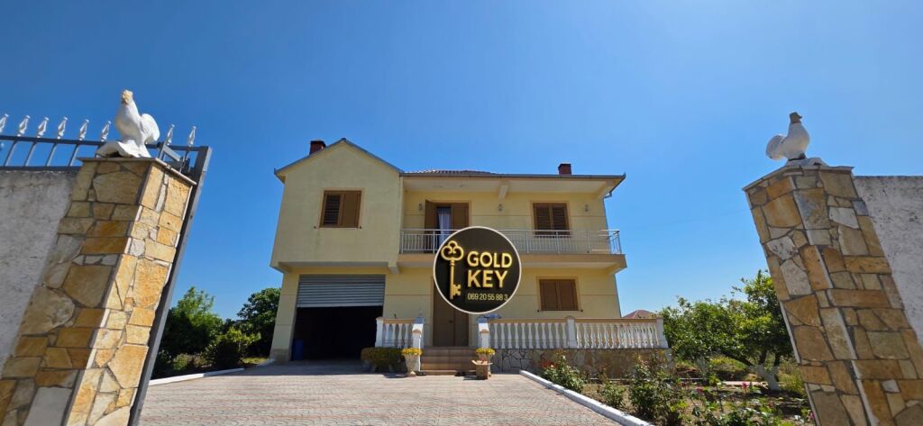 🏢✨ VILLA SU DUE PIANI IN VENDITA NELL'AREA DI SHIJAK ✨🏢