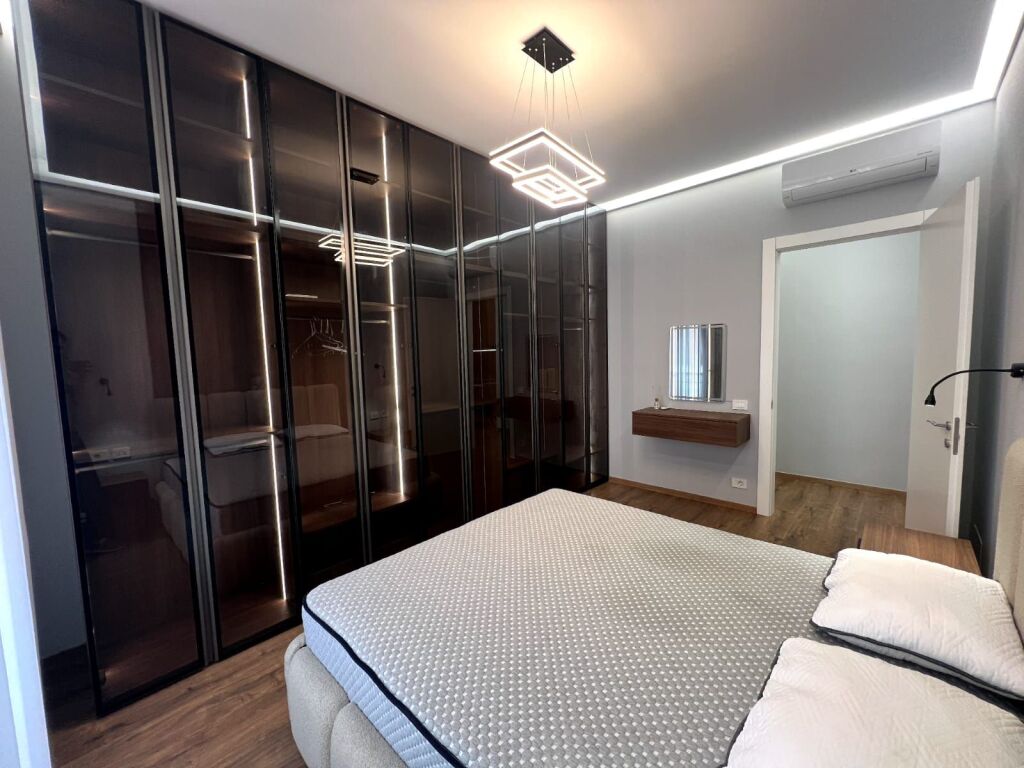 APARTAMENT LUKSOZ PER QIRA ---KOMPLEKSI DELIJORGJI!