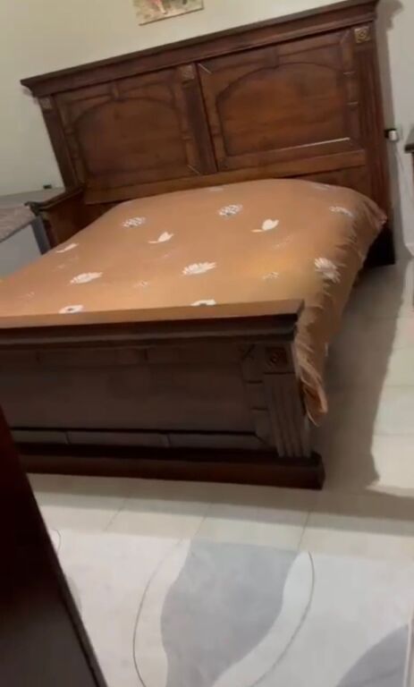 Shitet Apartament 3+1+2 📍Ndodhet ne Laprake, blloku "GINTASH"