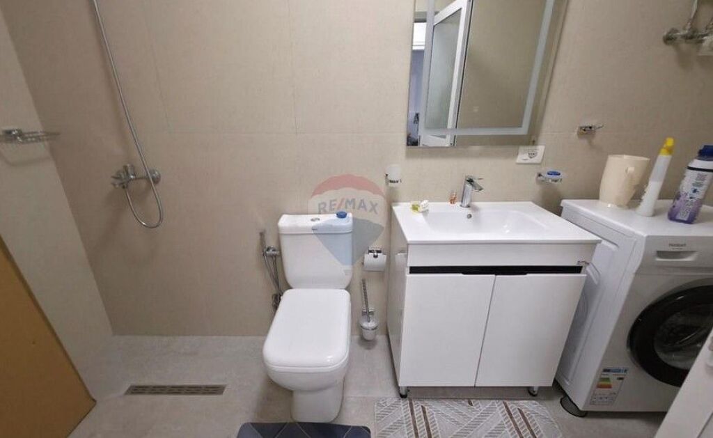Appartamento 1+1 in Affitto Via Bill Clinton, Comune di Parigi  ID:530221059-484