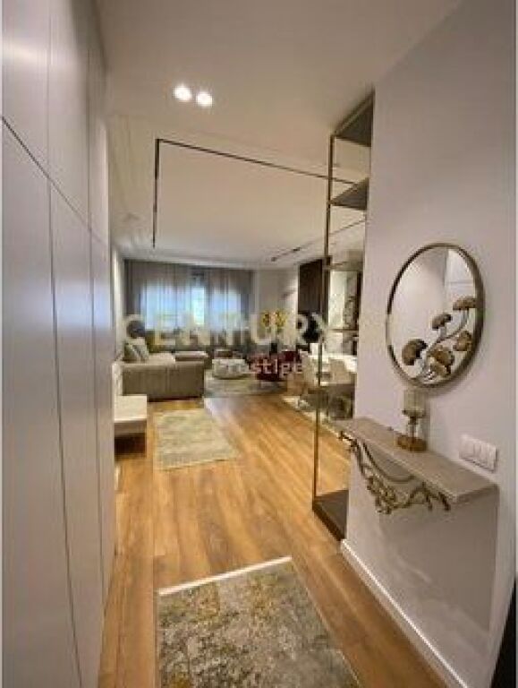 APARTMENT 2+1+2 FOR RENT, BARRICADES STREET, TIRANA!