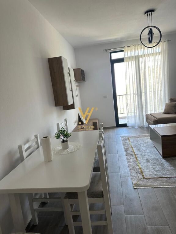 JEPET APARTAMENT 1+1+BLK ME QERA TEK 5 MAJI 45.000 LEKE