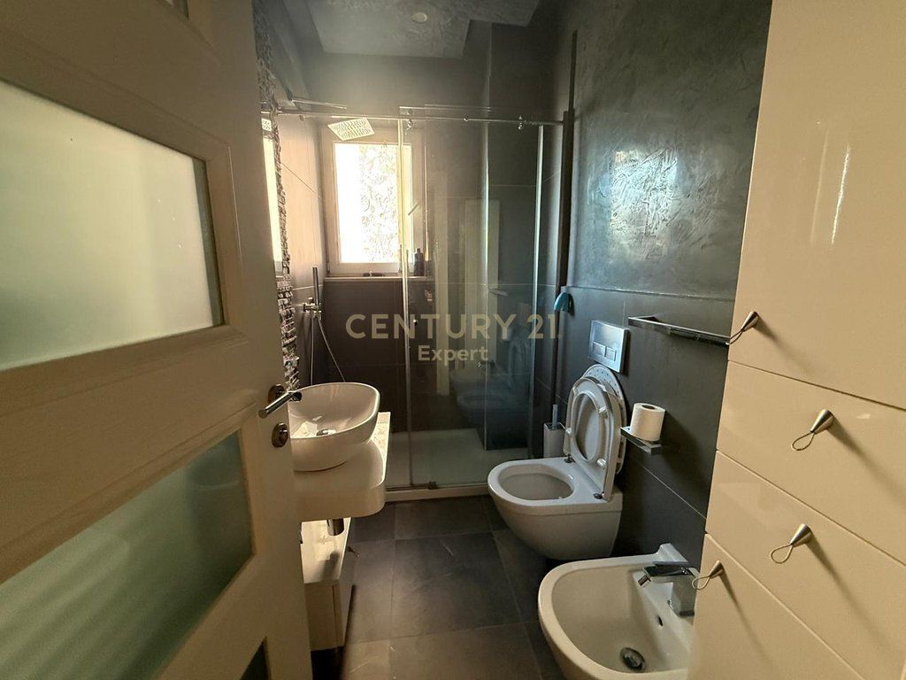 VENDIAMO DUPLEX NELLA RESIDENZA KODRA E DIELLIT 2 !!!