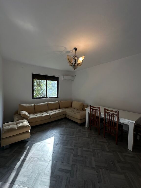 Apartament 1+1 per shitje te Irfan Tomini