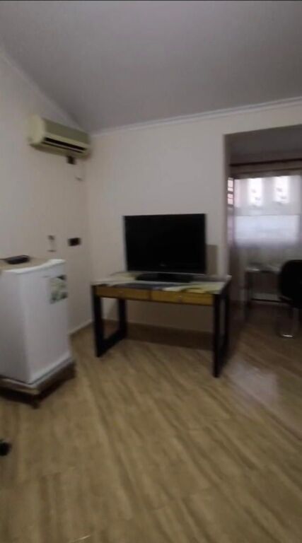 Qera | Apartament 1 + 1 | Rruga Reshit Petrela | 400 €/muaj
