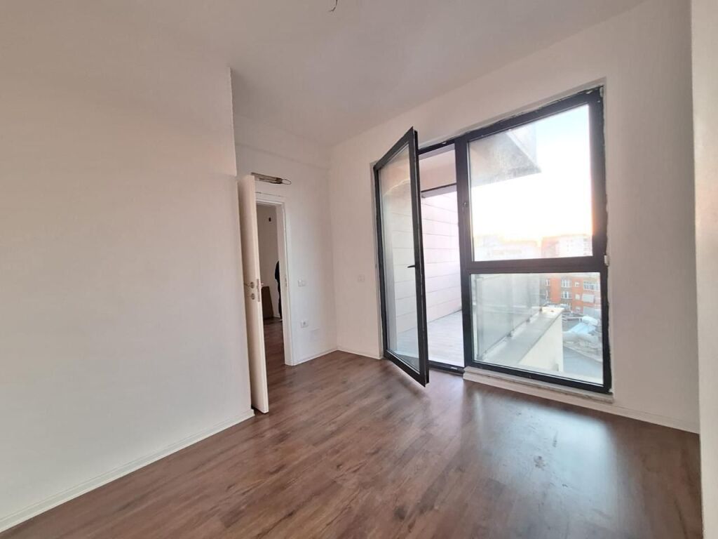 📌 Apartament 1+1 në shitje – Rruga e Kosovarëve