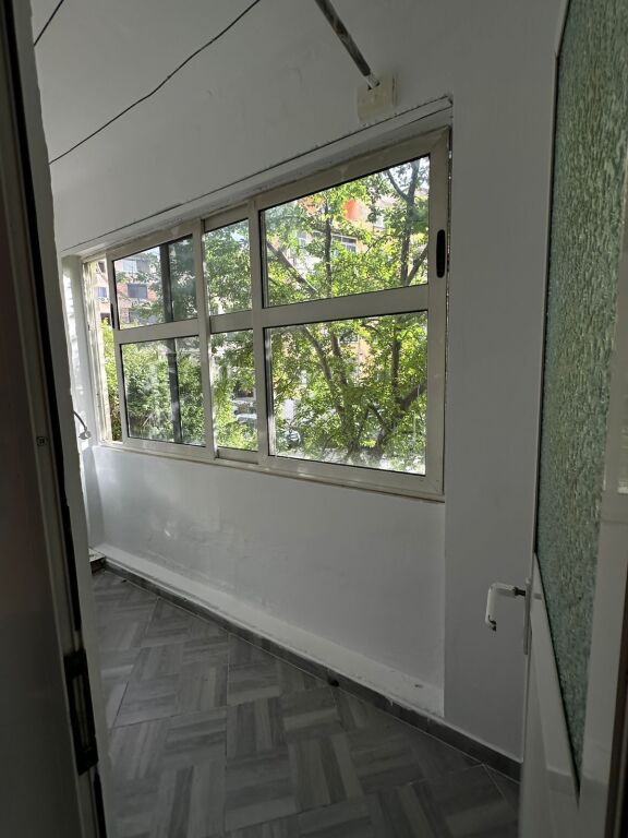 Apartament 1+1 per shitje te Irfan Tomini