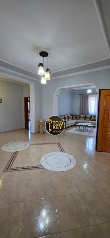 🏢✨ VILLA SU DUE PIANI IN VENDITA NELL'AREA DI SHIJAK ✨🏢