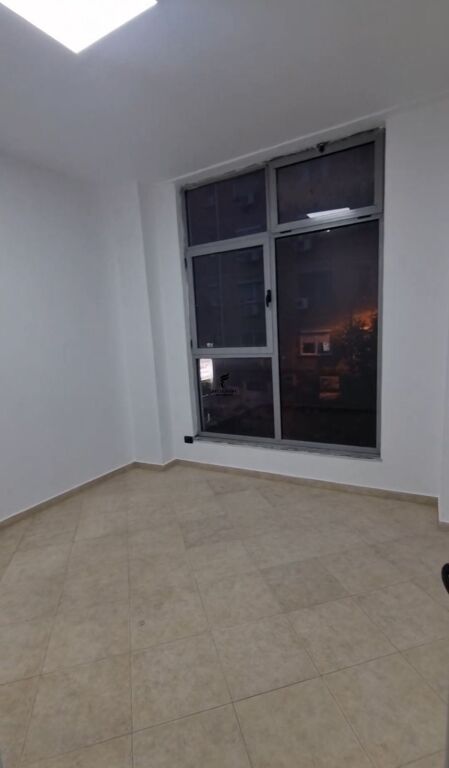 UFFICIO IN AFFITTO 80M2 MYSLYM SHYR 96.000 LEKE FH-72336