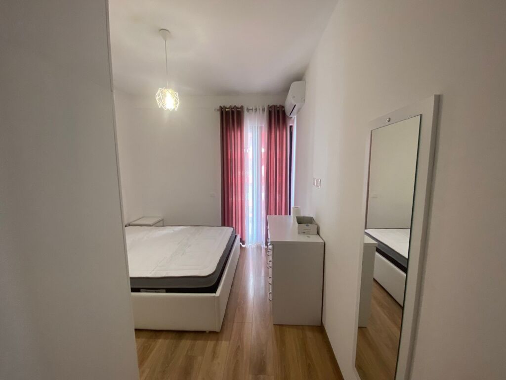 Apartament 2+1 me qira tek Farmacia 10
