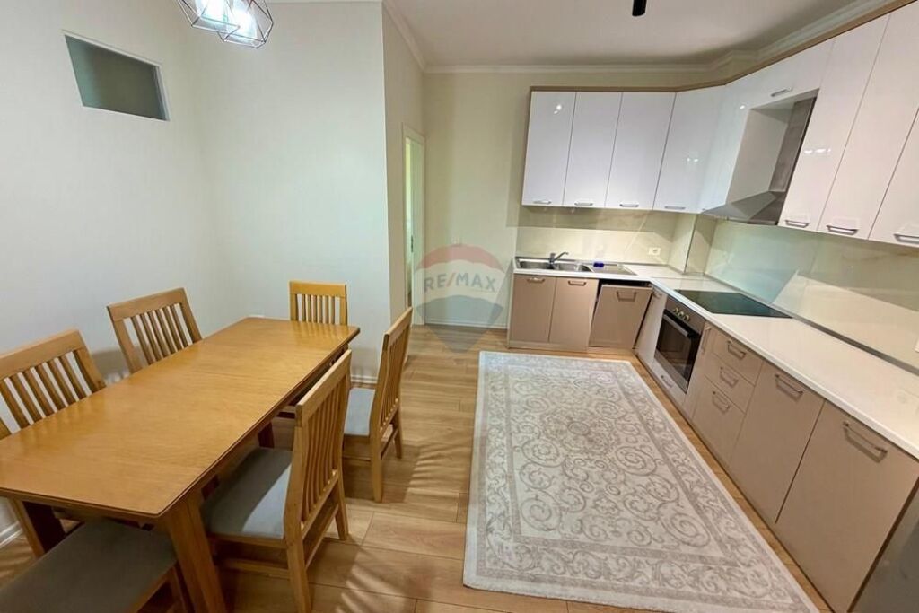 APARTAMENT 2+1+2 TEK KOPSHTI BOTANIK !
