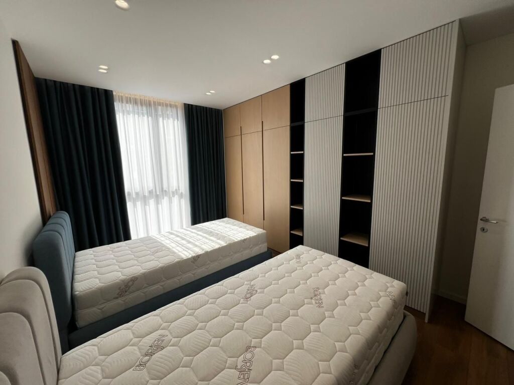 Appartamento 2+1 in affitto al Golden Tower in via Mine Peza.