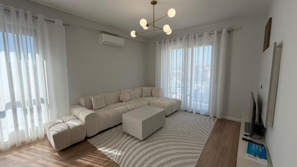 JEPET ME QERA APARTAMENT 2+1+2 - PORCELAN, TIRANË(530581012-16)