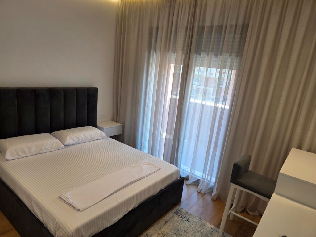 Apartament me qera te kompleksi Delijorgji Tiranë