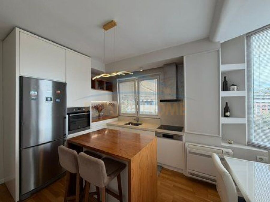 In vendita, Appartamento 2+1+2+ Veranda, Nuovo Anello, Tirana