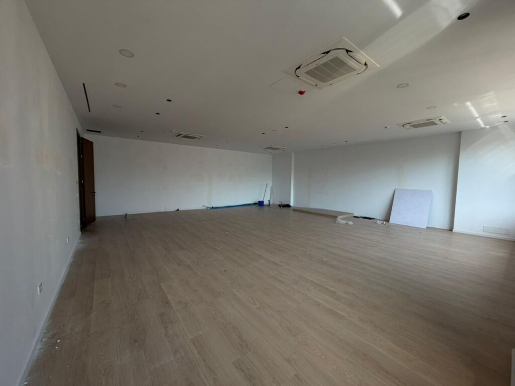 Office for Rent at the Delijorgji Complex