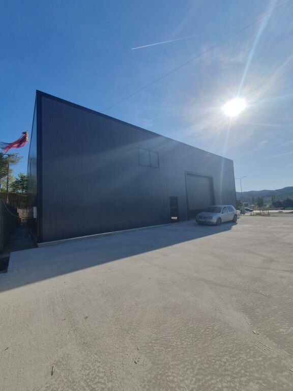 In Affitto: Capannone 460m² interni | Altezza 7m 📍Vaqarr – sulla Strada Principale (2500€/mese)