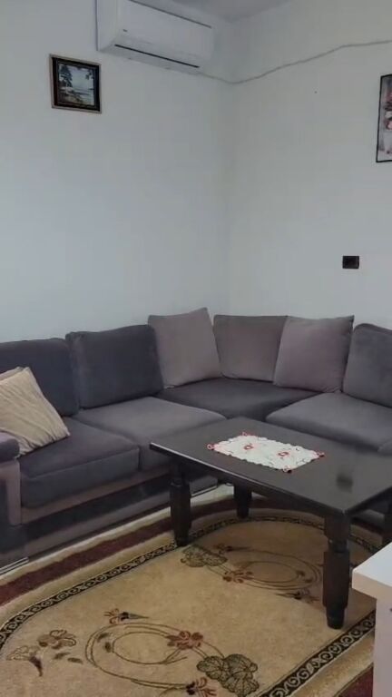 Qera | Shtëpi private 3 + 1 | Rruga e Dibrës | 450 €/muaj