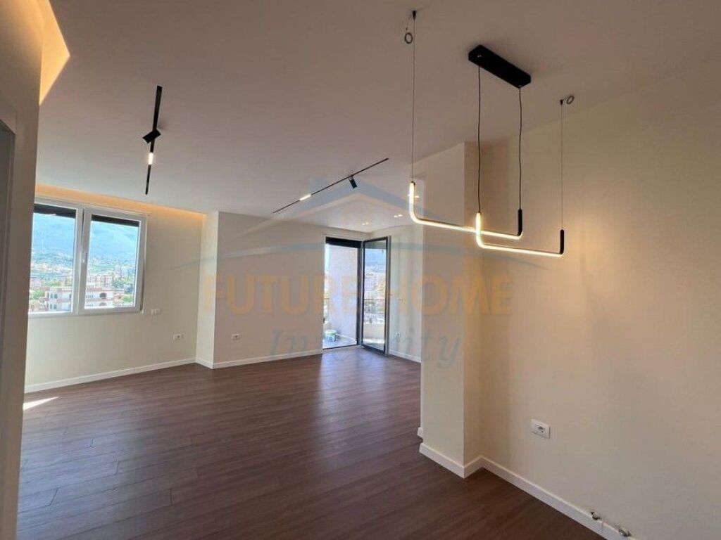 In vendita, Appartamento 2+1+Posto Auto, Brryli, Tirana.