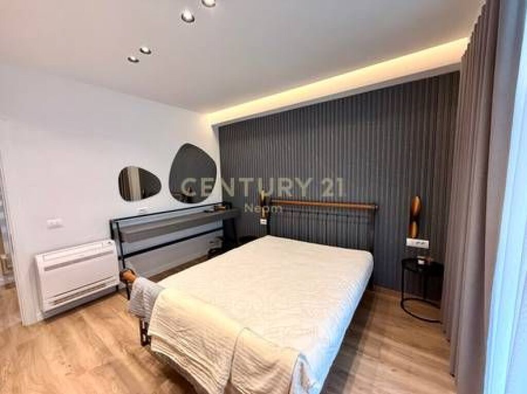 RENT, APARTMENT 3+1+2 + STORAGE, KAVAJES STREET!