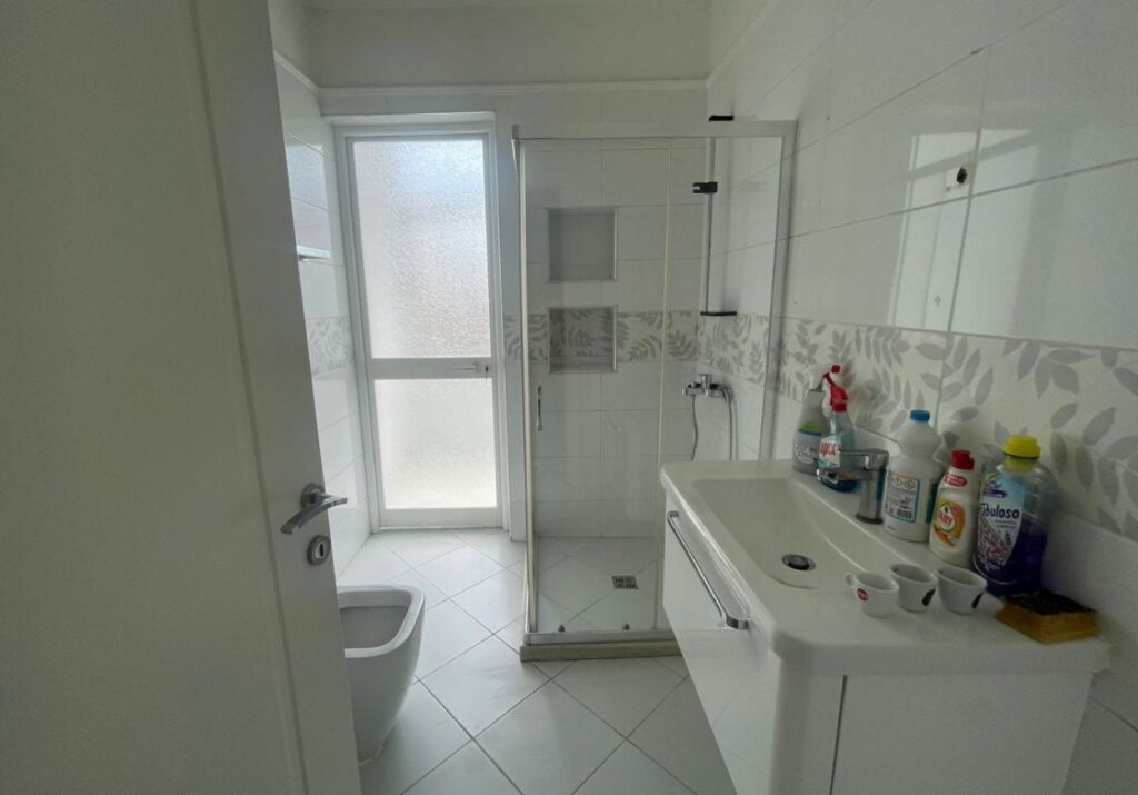 Office for Rent 2+1 Near Willson Square (ID BZ2656) Tirana