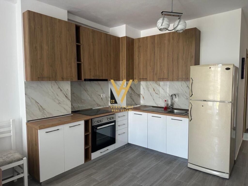 JEPET APARTAMENT 1+1+BLK ME QERA TEK 5 MAJI 45.000 LEKE