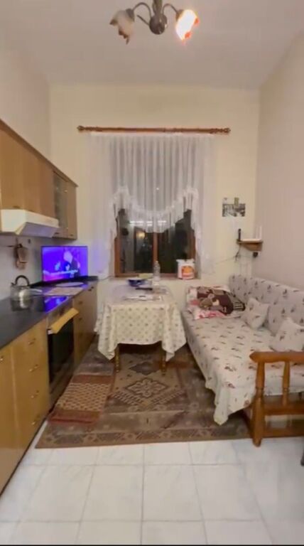 Shallvare for rent