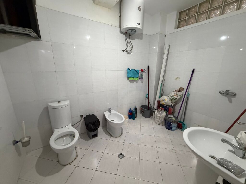 2+1, per affari o residenza, a famedi astir, 240.000 lek