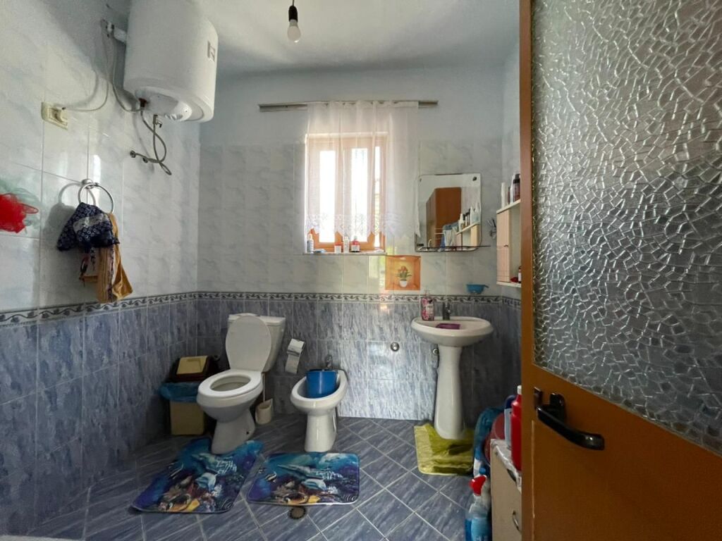 Villa su 2 piani in vendita a Misto Mame. 