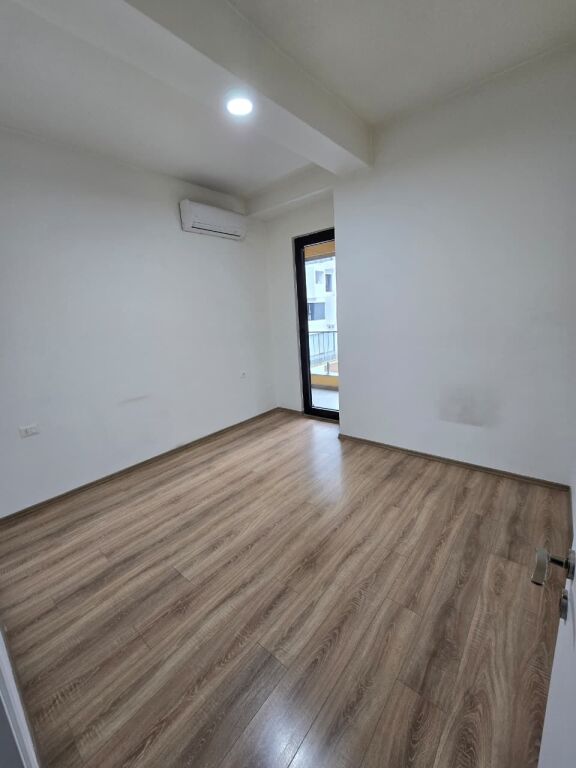 🏢 Office for Rent 2+1+2 – Square 21 Rruga e Kavajes
